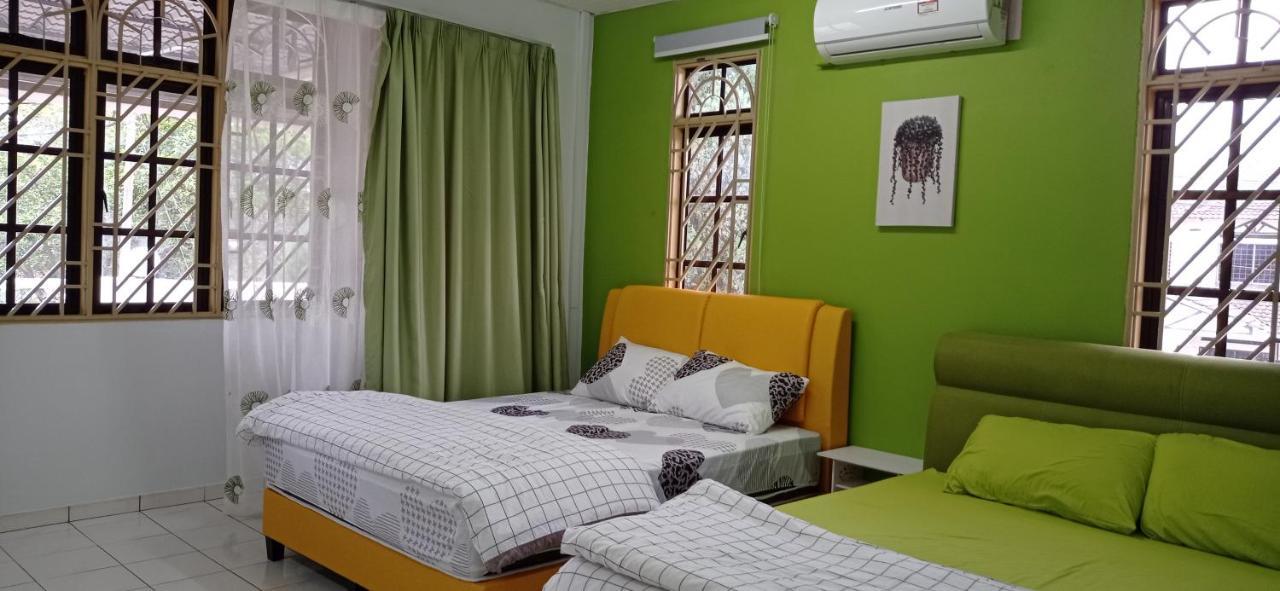 Low Season Promotion! 4B12B Max 19 Pax Party House Ipoh Eksteriør billede
